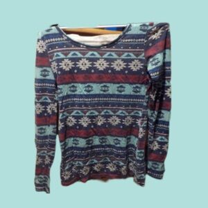 Long sleeved fitted shirts SM (maybe MED thinking SM)